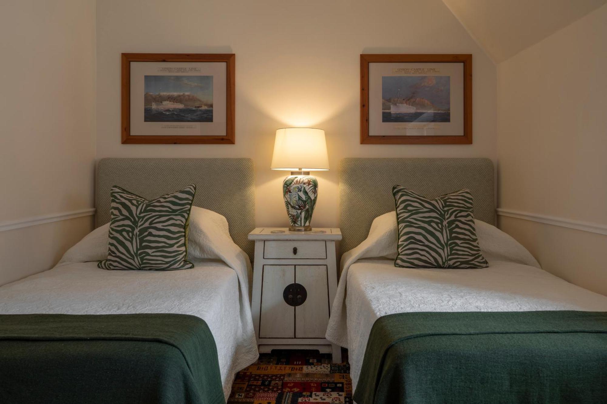 St James Guest Houses Kalk Bay Exterior foto